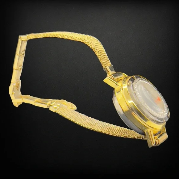 Vintage Brichot 17 Jewel Swiss Manuel Wind Watch & Gold Mesh Band